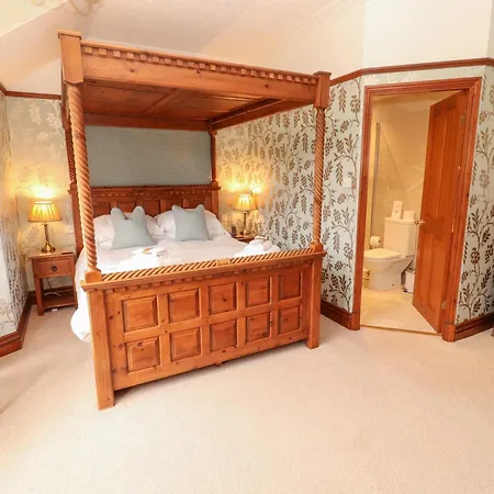 Bracken Howe 펜션 *