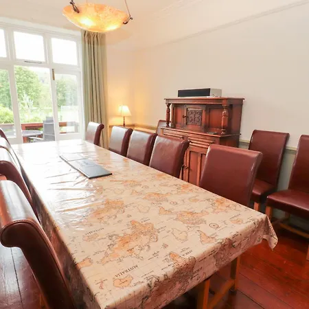 Bracken Howe 펜션 *